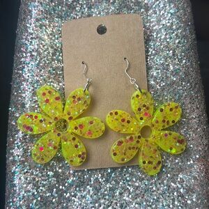 Neon yellow with pink glitter daisy earrings